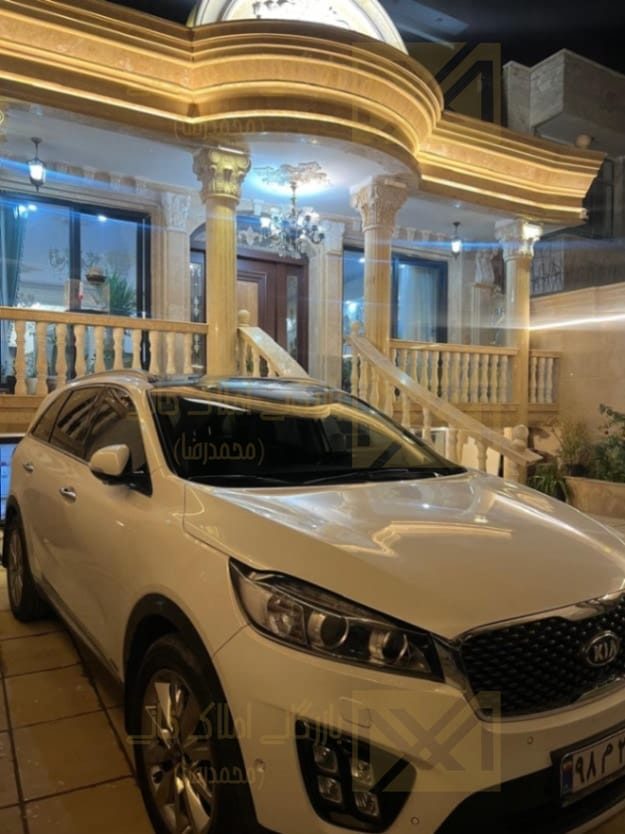 حیاط ۲۰۰ متر تمام رهن