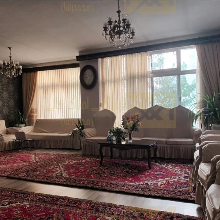 حیاط ۲۸۰ متری دو طبقه پاستور جدید گلشن