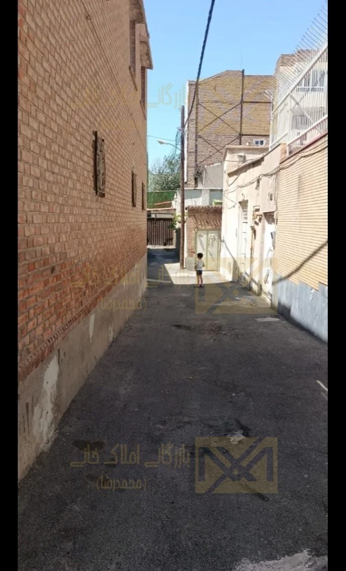 فروش حیاط ۲۵۲ متری پاستور طالقانی سیدلر