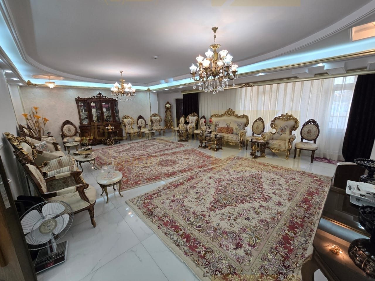 ۱۹۸ متر اخر صائب بر خیابان